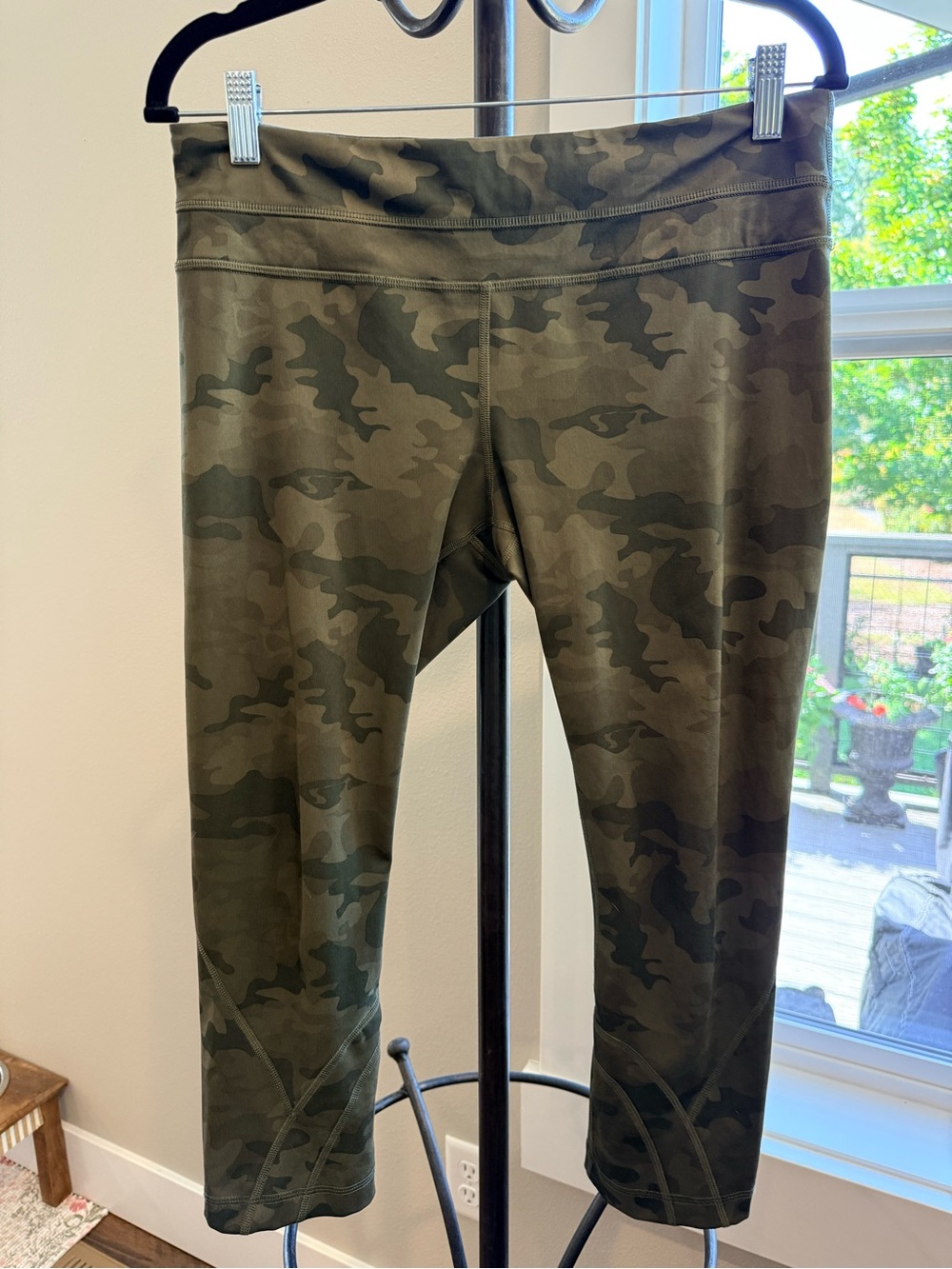 Lululemon Run Inspire Crop II leggings in Camo print